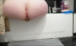 Wife with big ass shits on bathroom floor
