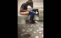 Spying on a college girl shitting